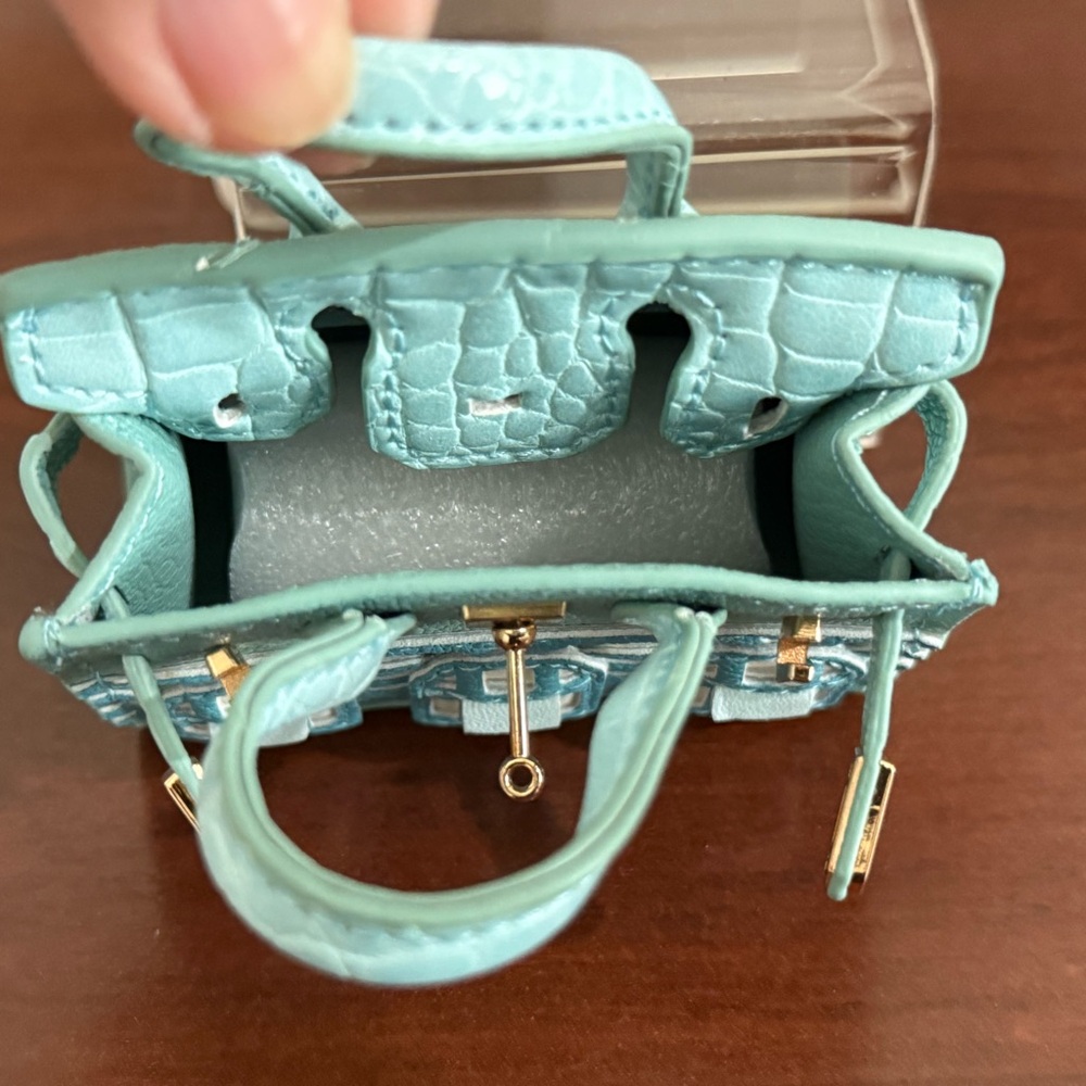 New Mini Designer Cyan blue Handbag bag charm keychain - Picture 10 of 10